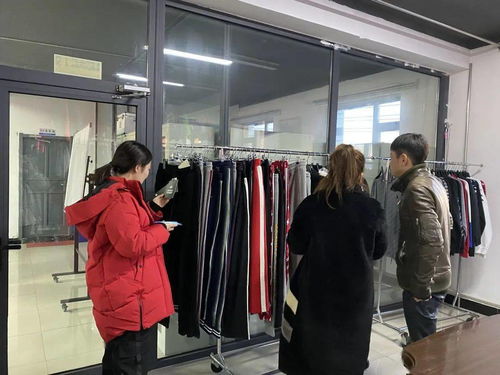 中国服装优质制造商联盟率领服装企业走进 北国江南 丹东