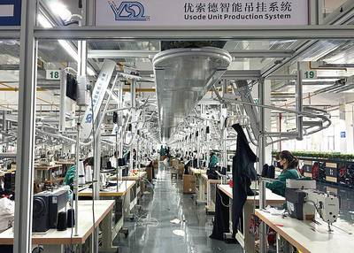 孝感市高新区:华诗韵服装产业园落成投产及揭牌仪式举行