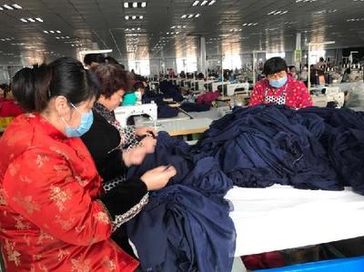 “老外”在阜阳--访安徽东锦服饰董事长施迎春