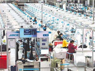 仙桃毛嘴服装产业向3.0版升级