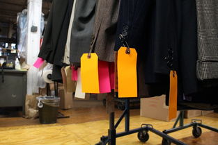 纽约西服厂坚持传统工艺 108道工序手工制作