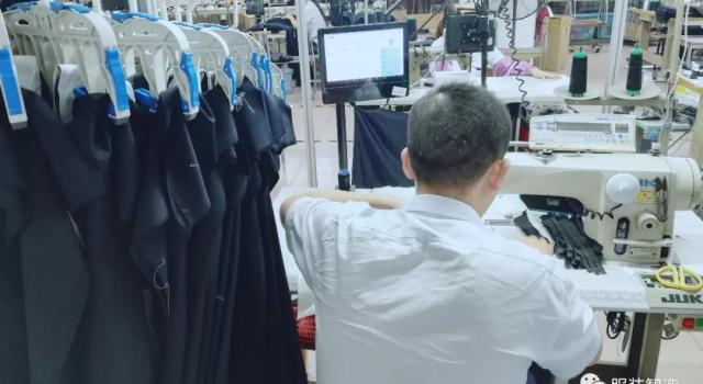 罗斯助力浪登服装打造智能工厂，迈向C2M新时代